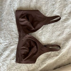 Skims Naked Plunge Bra